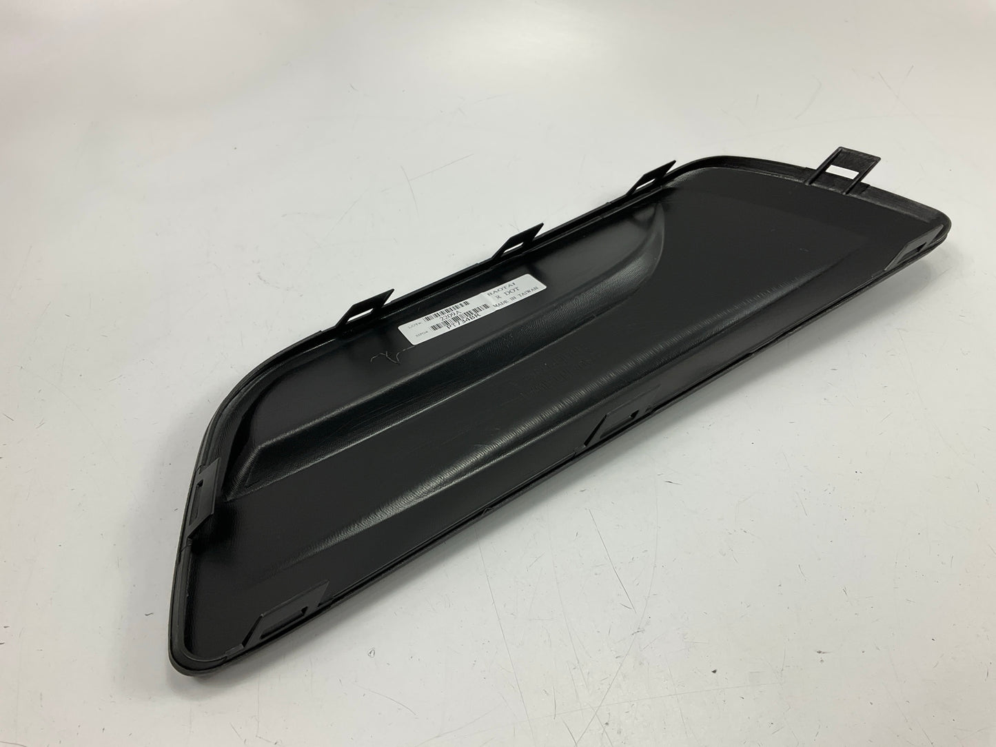 NEW AFTERMARKET CVM1095HR Front Right Fog Light Bumper Cover