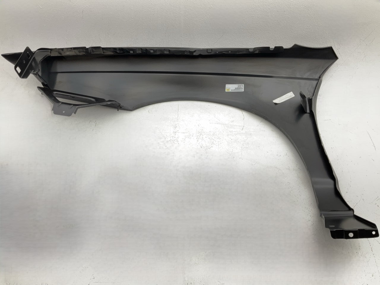 NEW - AFTERMARKET CVM2001AR Front Right Fender 2000-2005 Chevrolet Monte Carlo