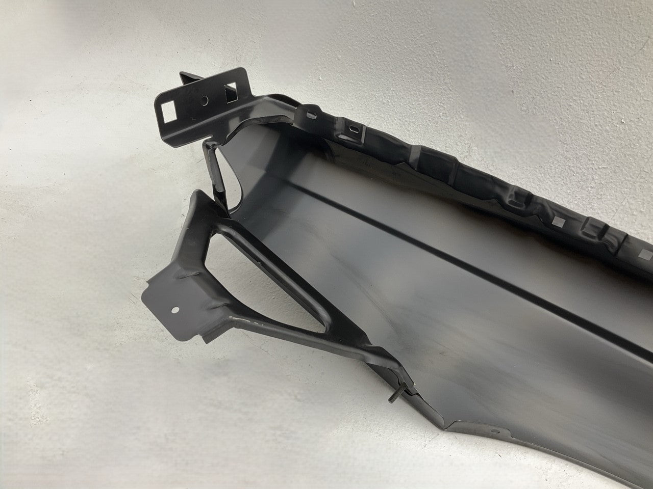NEW - AFTERMARKET CVM2001AR Front Right Fender 2000-2005 Chevrolet Monte Carlo