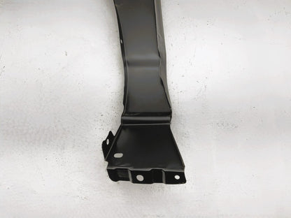 NEW - AFTERMARKET CVM2001AR Front Right Fender 2000-2005 Chevrolet Monte Carlo