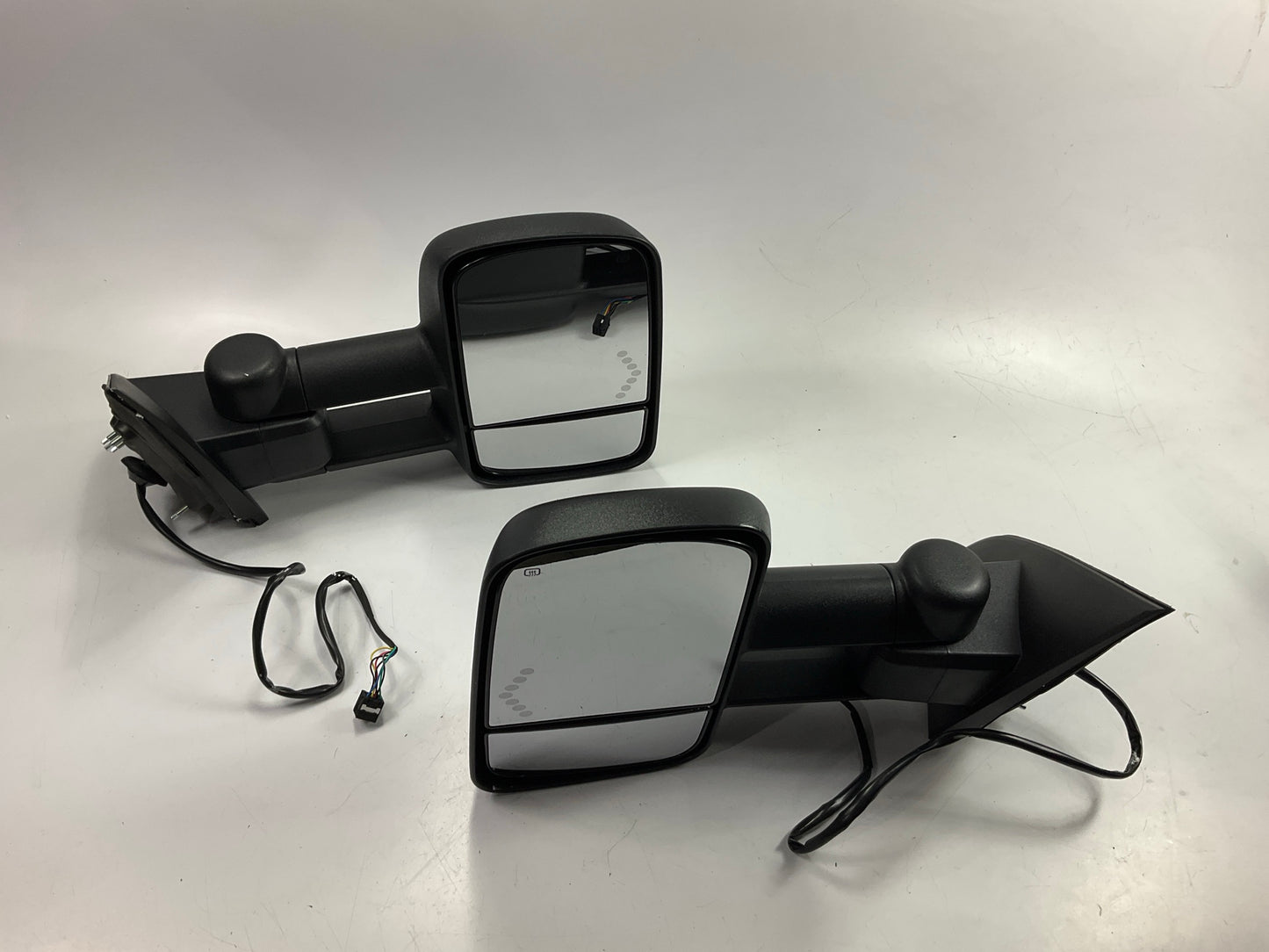 CVPV087CA2 Heated Towing Mirror Set - 14-18 GMC Sierra Silverado 2500 3500 HD