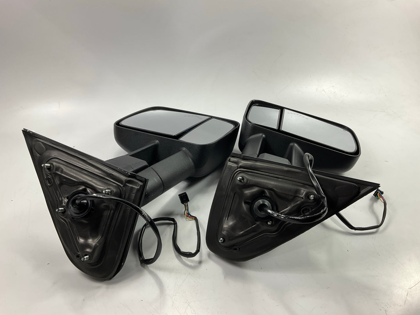 CVPV087CA2 Heated Towing Mirror Set - 14-18 GMC Sierra Silverado 2500 3500 HD