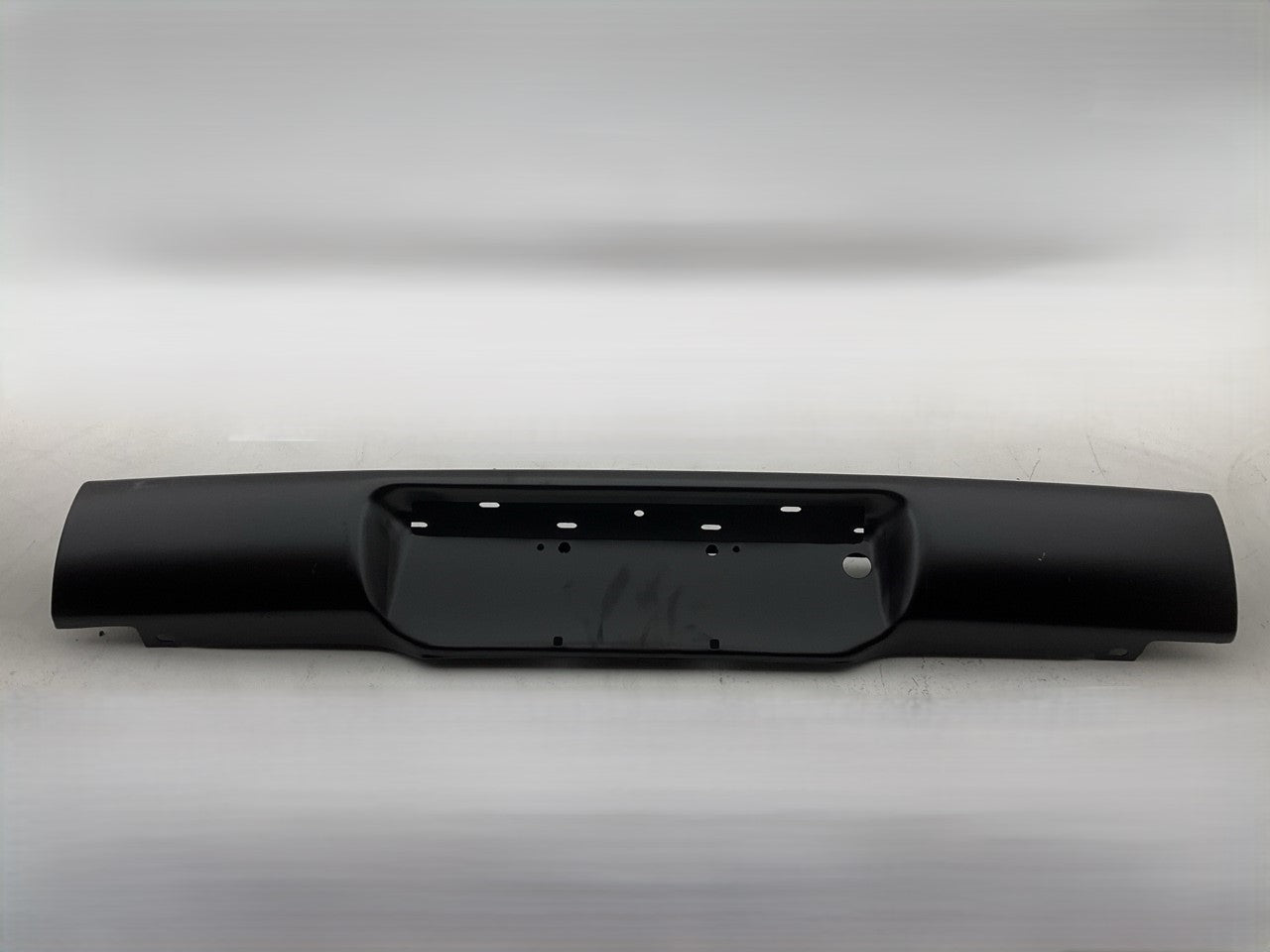 NEW AFTERMARKET Rear Bumper Face Bar 1995-97 Blazer, Jimmy, Bravada GM1102308
