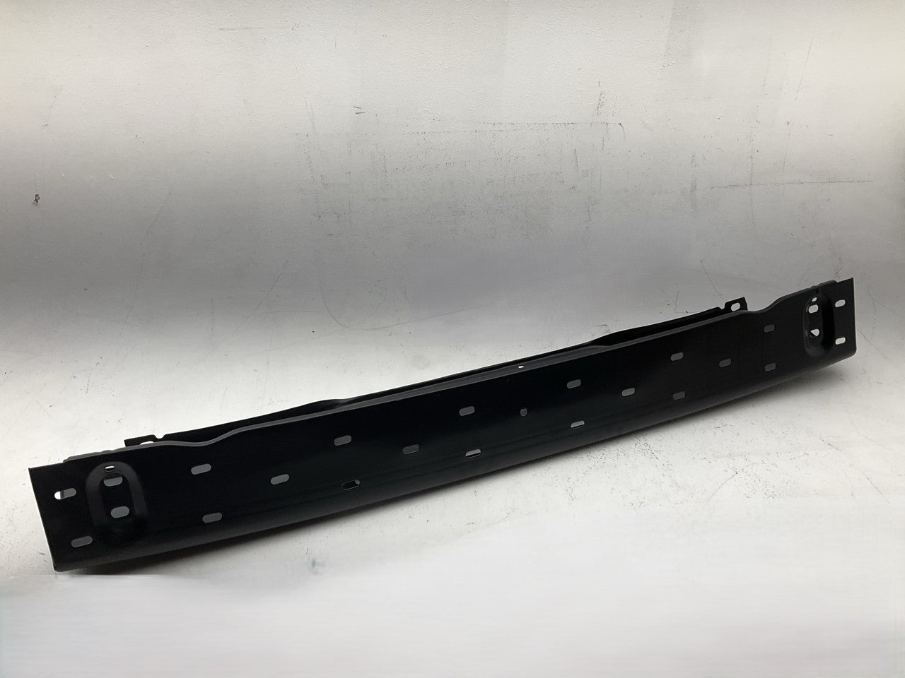NEW AFTERMARKET Rear Bumper Face Bar 1995-97 Blazer, Jimmy, Bravada GM1102308
