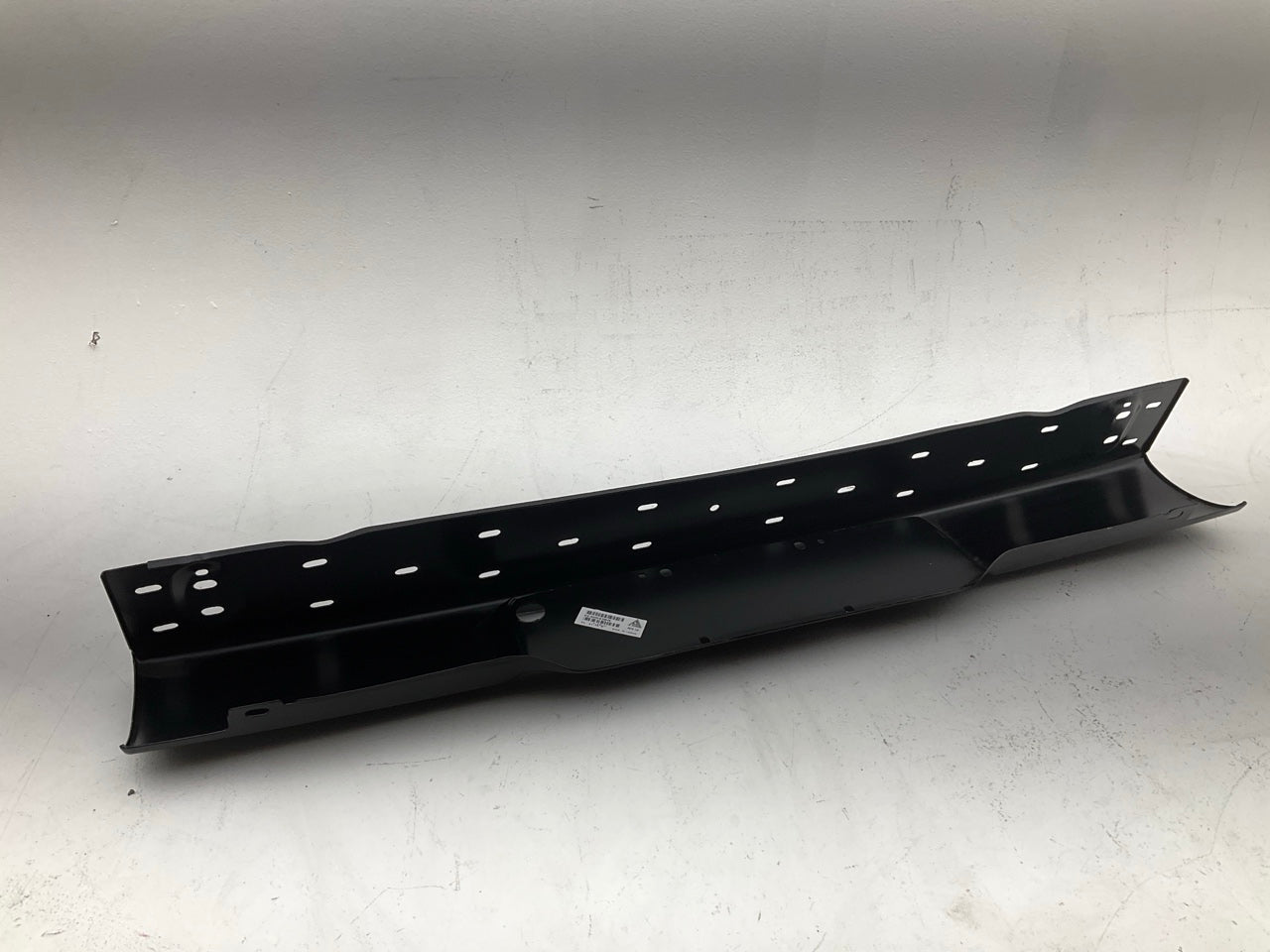 NEW AFTERMARKET Rear Bumper Face Bar 1995-97 Blazer, Jimmy, Bravada GM1102308