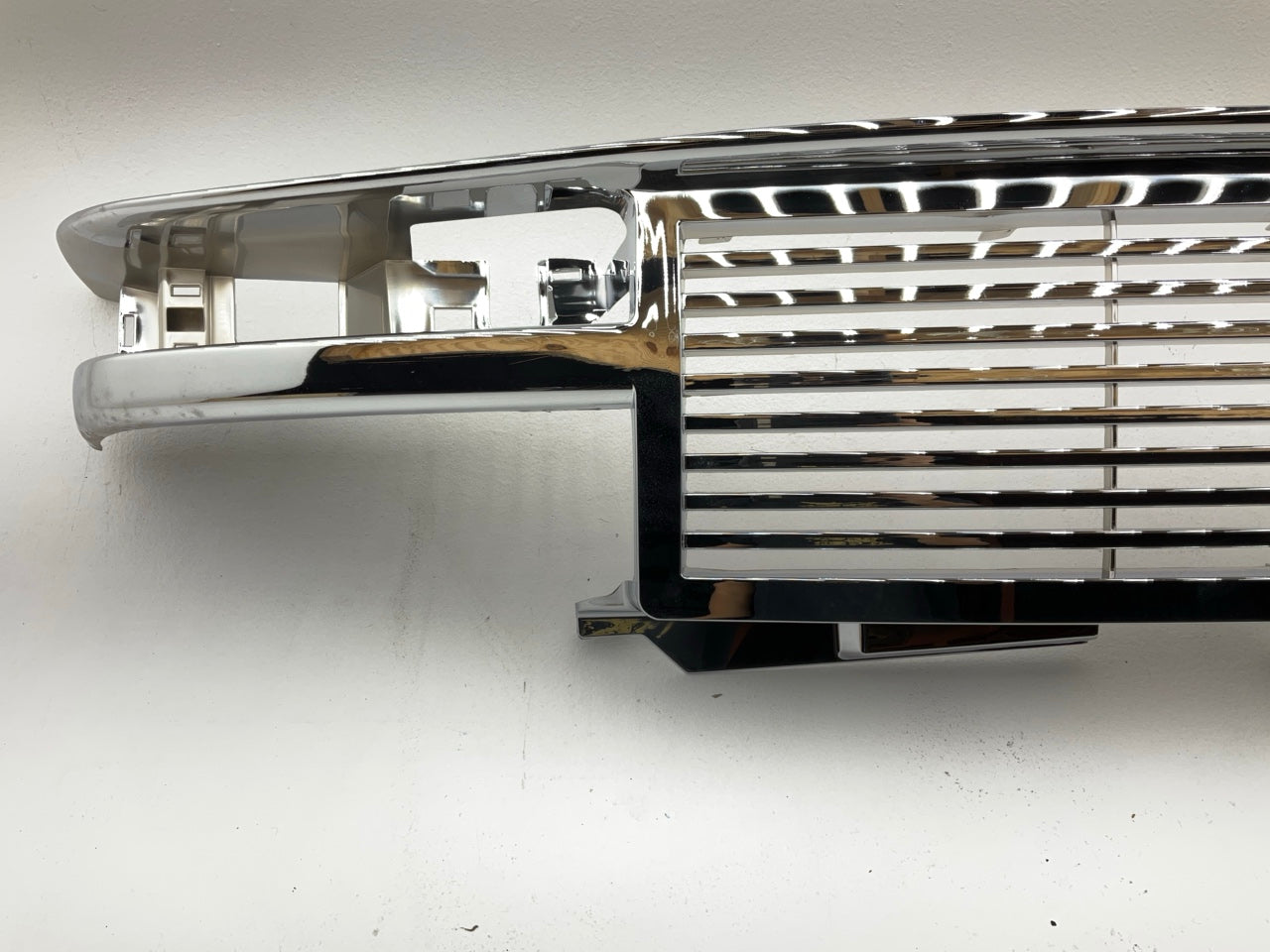 CVS1070AQ Front Grille 1998-2004 Chevy S10 Blazer Truck Chrome Horizontal Billet