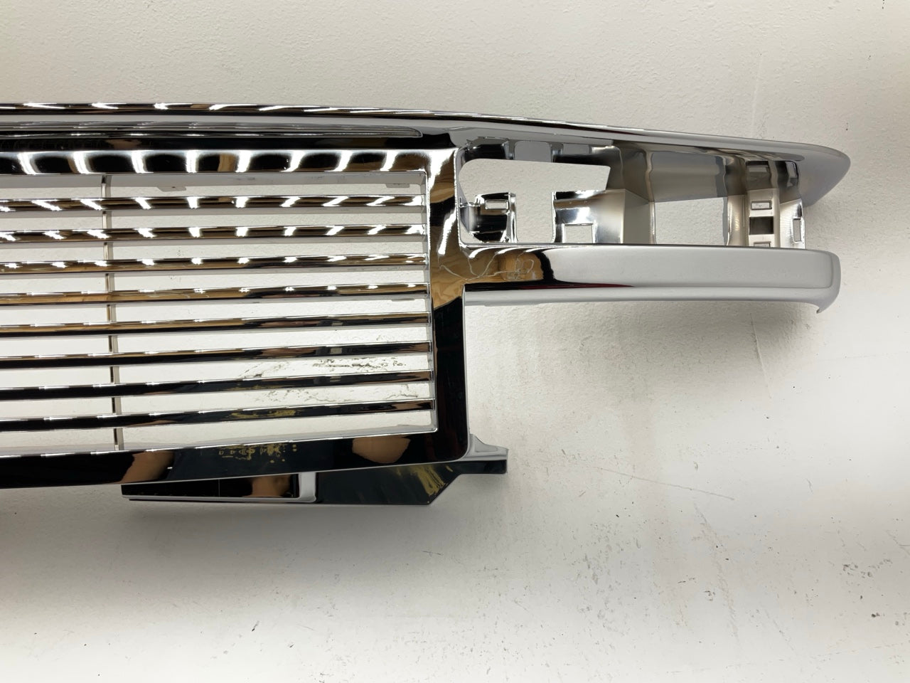 CVS1070AQ Front Grille 1998-2004 Chevy S10 Blazer Truck Chrome Horizontal Billet