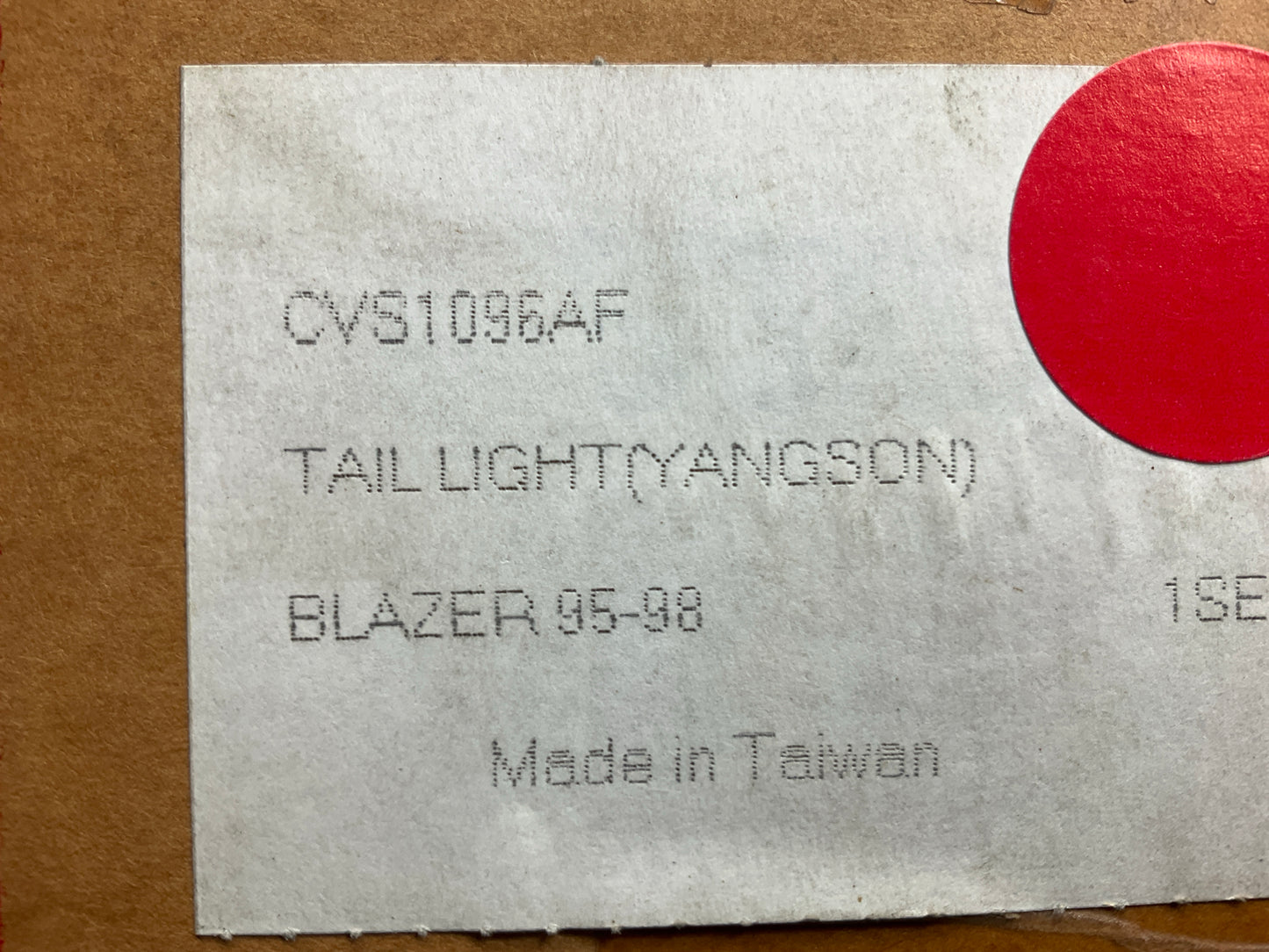 NEW AFTERMARKET - 1995-04 Chevy Blazer S10 Altezza Style Tail Light Lamps