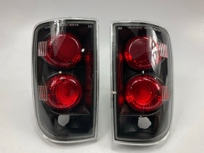 NEW AFTERMARKET Tail Light Lamp Housing For 1995-05 Chevy Blazer, Jimmy