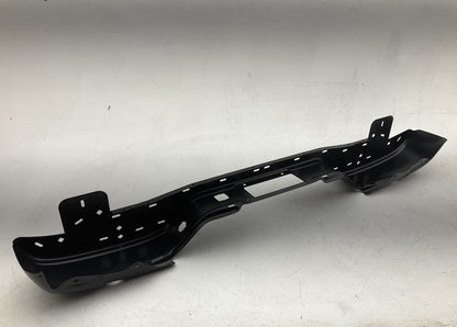 NEW AFTERMARKET Rear Bumper Face Bar 2000-06 Chevy Suburban, Yukon 1500