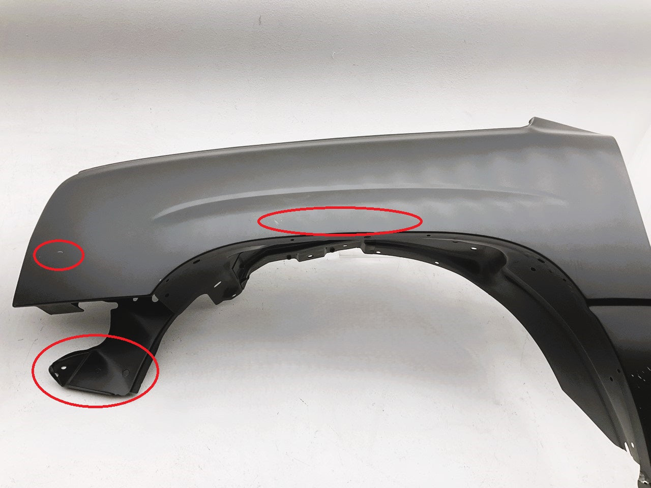 SCRATCHED - AFTERMARKET CVT1001RL Front Left Driver Fender Replaces # 88944420