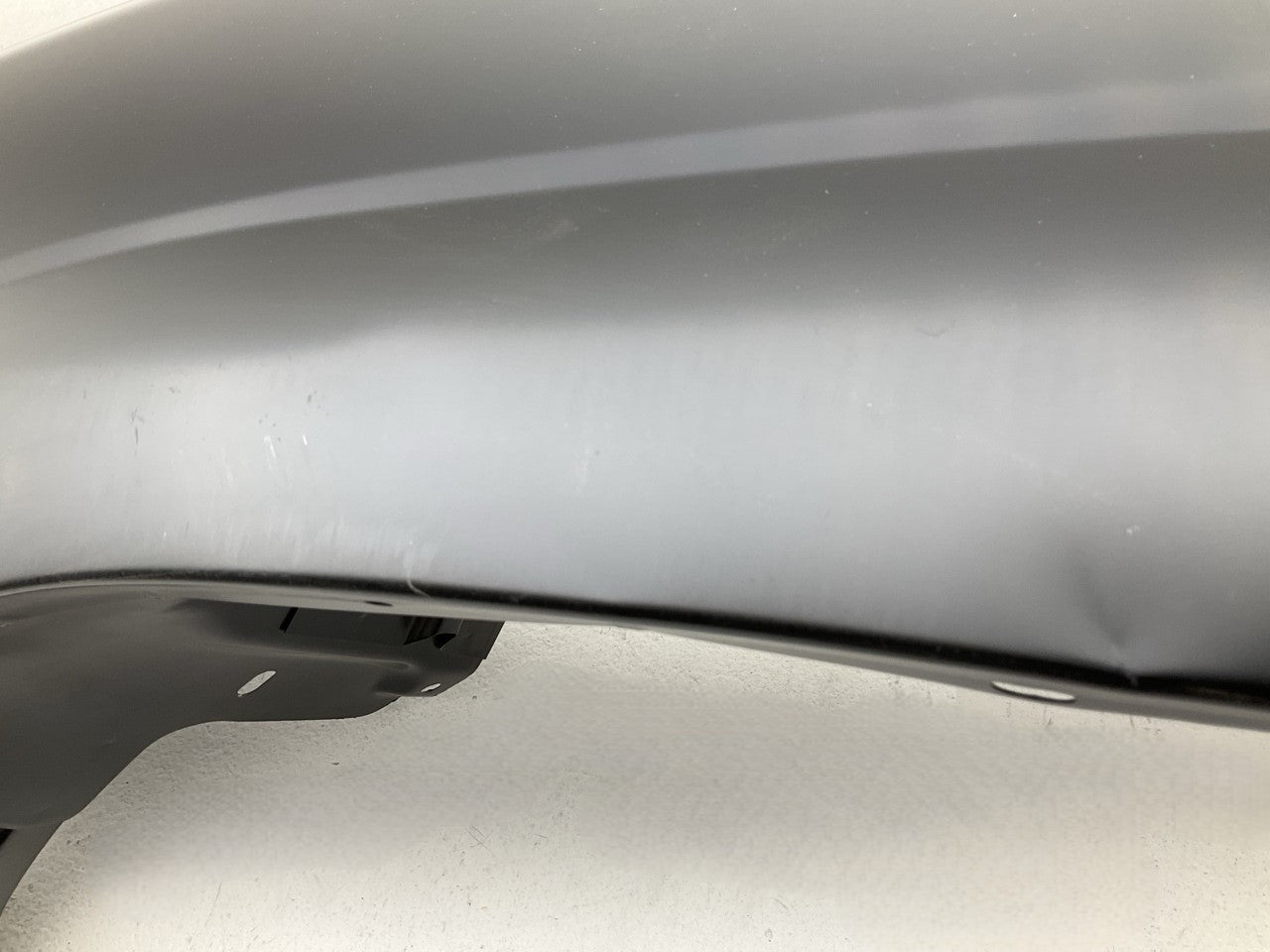 SCRATCHED - AFTERMARKET CVT1001RL Front Left Driver Fender Replaces # 88944420