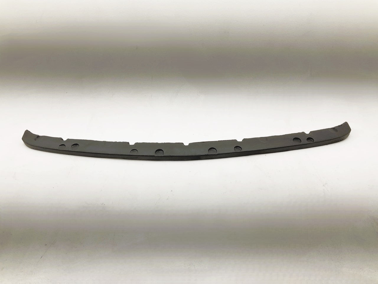AFTERMARKET Front Bumper To Body Filler 2001-2007 GMC Sierra Yukon GM1087244
