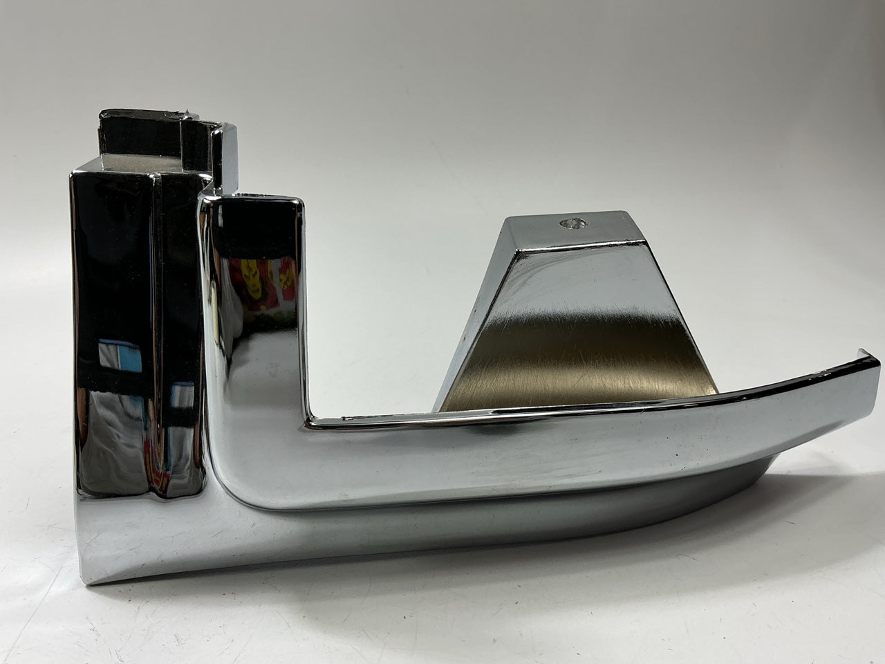 AFTERMARKET CHROME Front Right Bumper To Body Filler Panel - GM1089168, 12375171