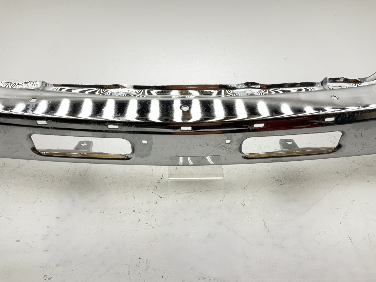 New Replacement Chrome Front Bumper Bar 1999-2002 GMC Sierra (Missing Brackets)