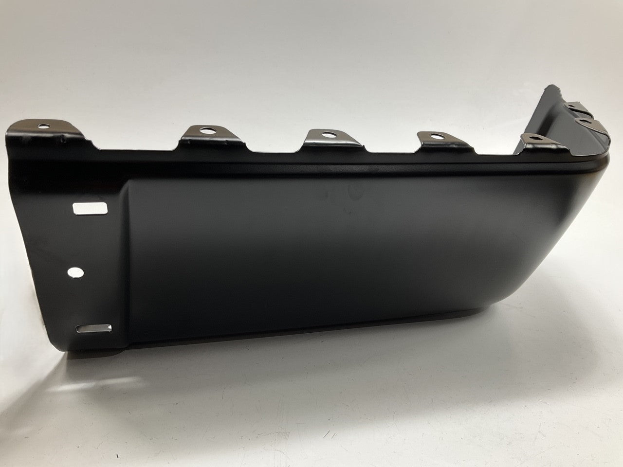 NEW - AFTERMARKET CVT1009IR BLACK Rear Right Bumper End Cap (NO SENSOR HOLE)