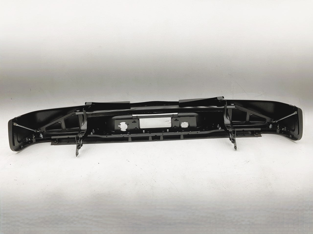 NEW AFTERMARKET CVT1018HB Rear Steel Bumper 11-13 Silverado Sierra 2500 3500 HD