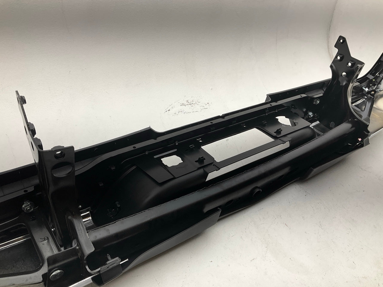 AFTERMARKET - CVT1018HF Rear Bumper W/ Chrome Ends & Hardware, 22932803