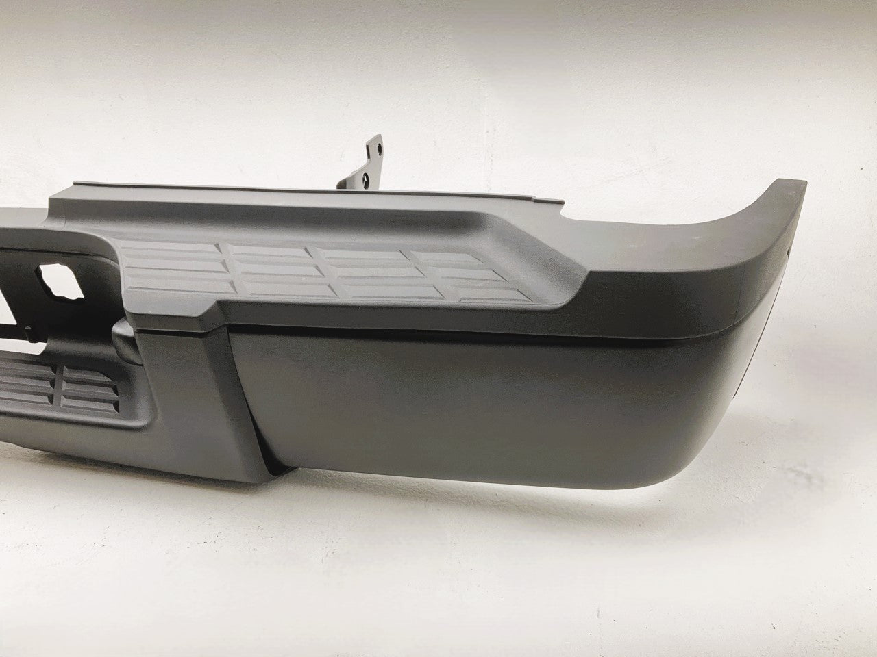 NEW CVT1018HG Steel Rear Bumper For 2011-2012 Silverado Sierra 3500 HD Dually