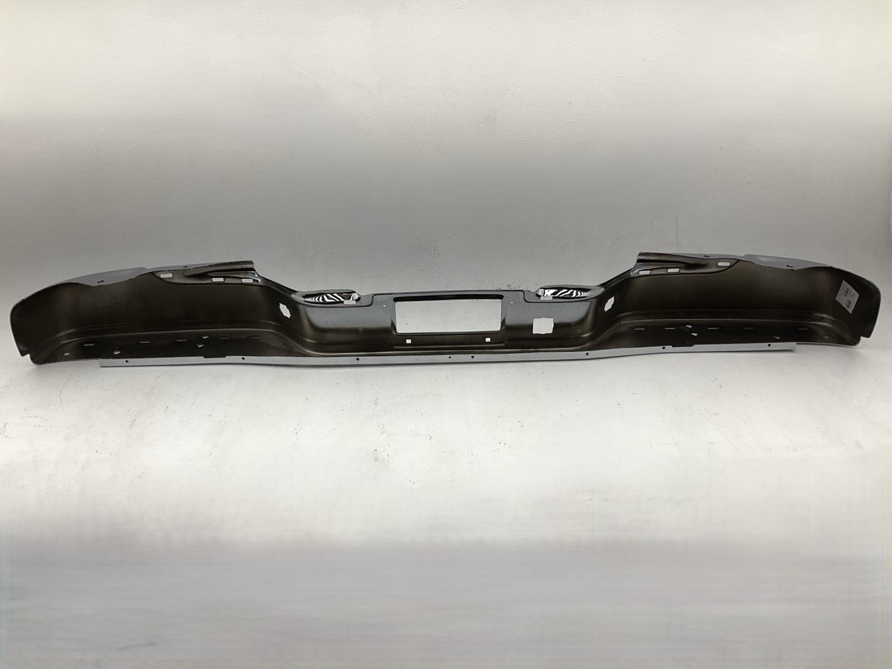 NEW - AFTERMARKET Rear Chrome Bumper Face Bar For 1999-2007 Silverado, Sierra