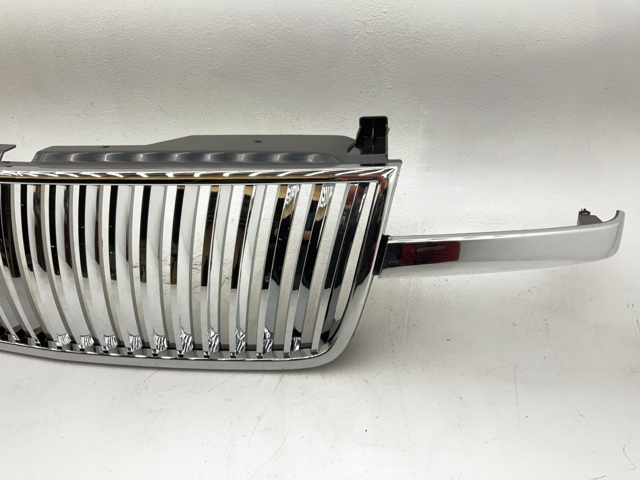 AFTERMARKET Front Vertical Hood Chrome Grille Replaces # 88968933