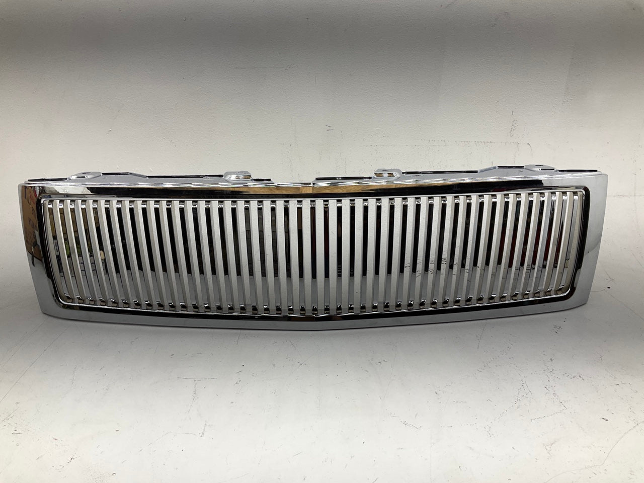 NEW AFTERMARKET 2007-2013 Chevy Silverado Billet Chrome Vertical Grille CVT1070D