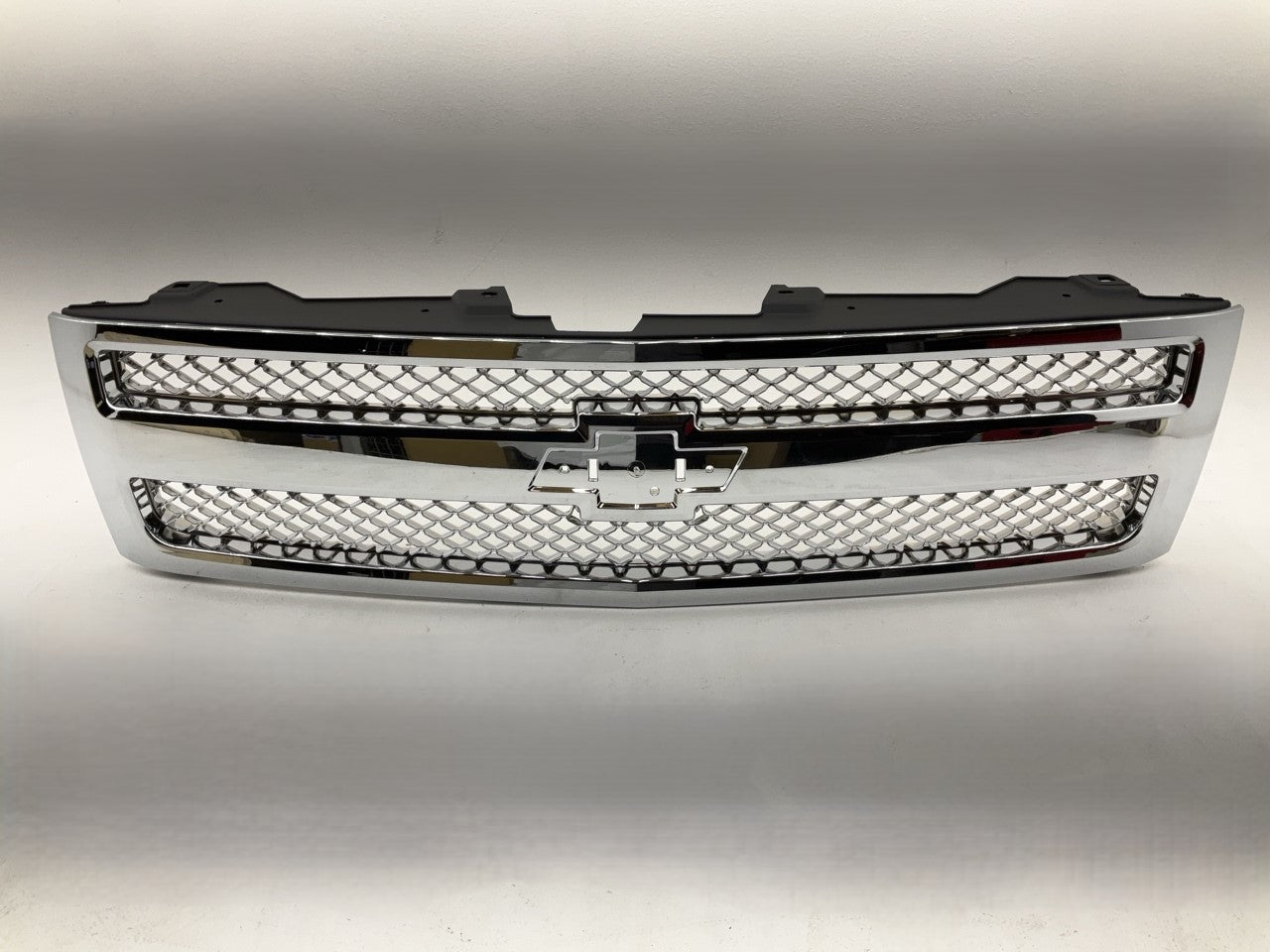 NEW - AFTERMARKET CVT1070DP Chrome Grille For 2012-2013 Chevrolet Silverado 1500