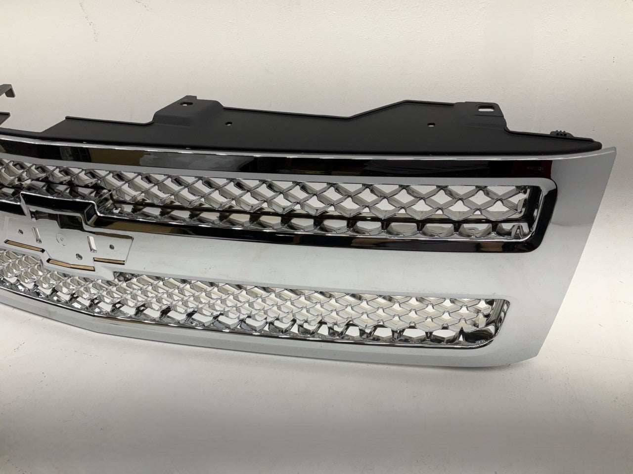 NEW - AFTERMARKET CVT1070DP Chrome Grille For 2012-2013 Chevrolet Silverado 1500