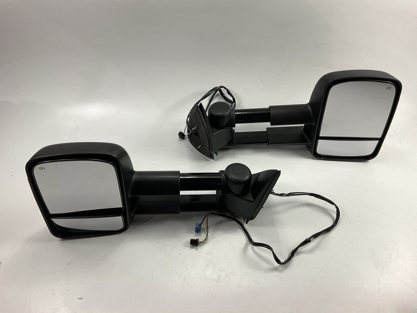 NEW CVT1087BA2 Power Heated Towing Mirror Set W/ Turn Signal 03-06 Silverado