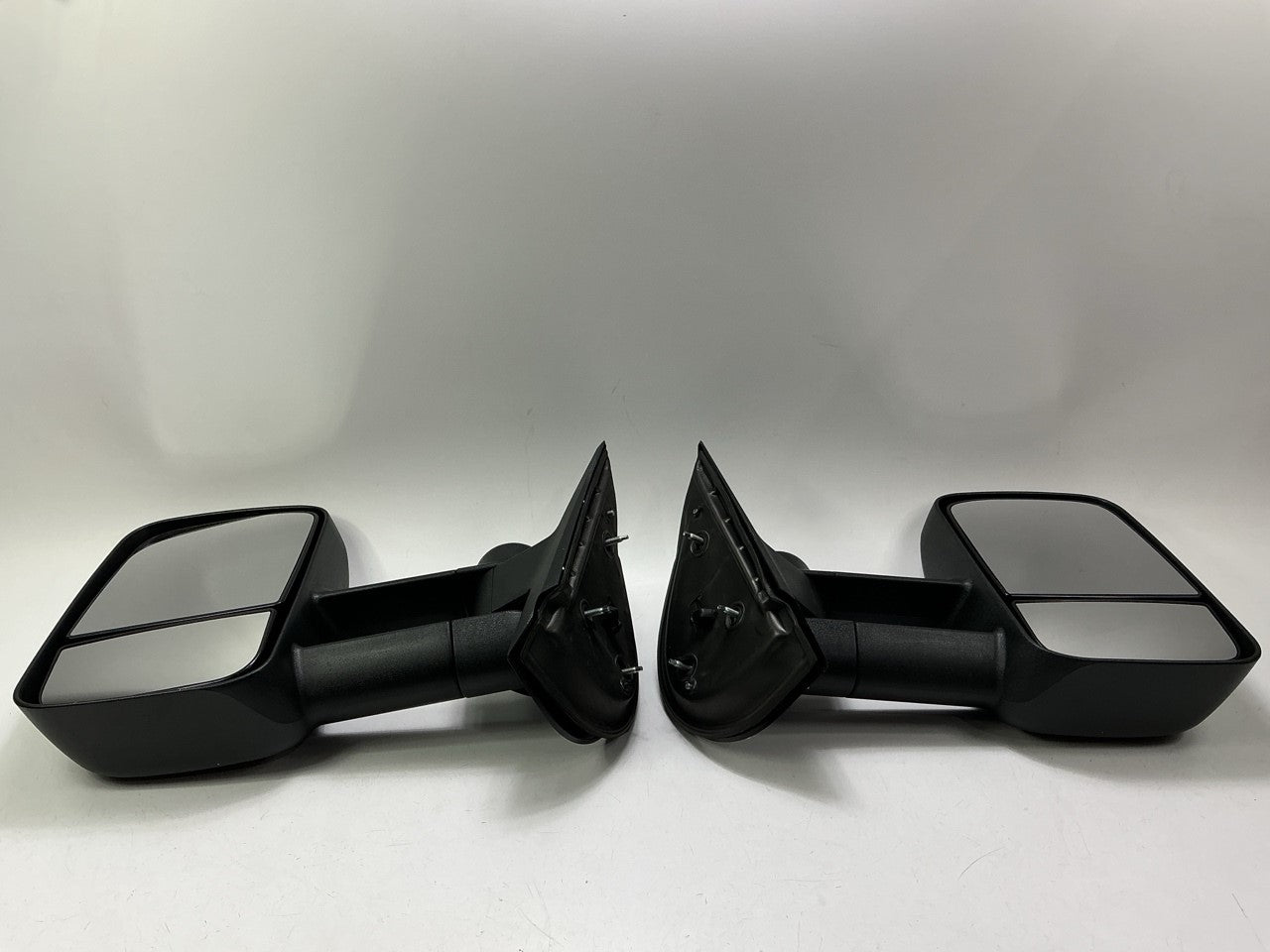 Pair Manual Tow Mirrors - 1999-2006 Chevy Silverado GMC Sierra 1500 2500 3500 HD