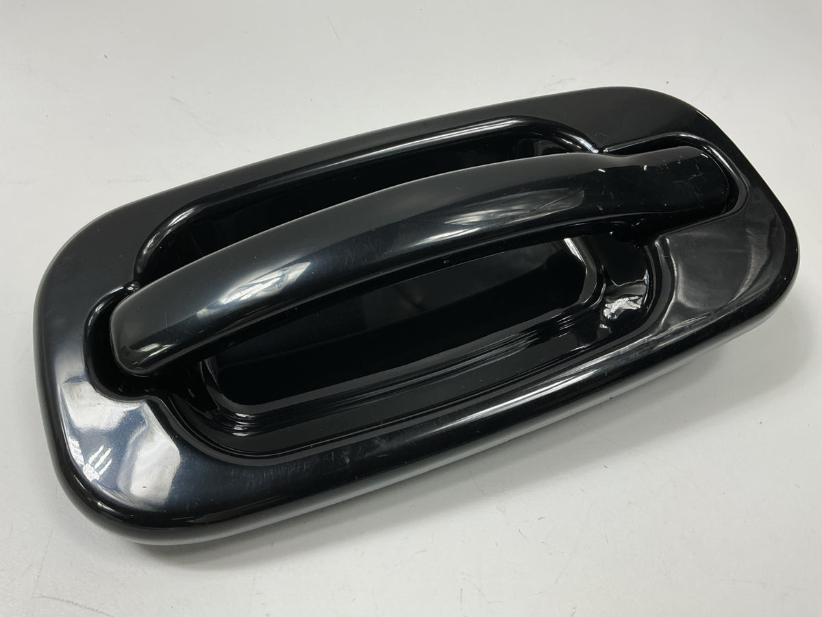 NEW AFTERMARKET Rear Left Exteior Door Handle 2002-06 Avalanche - Smooth Black