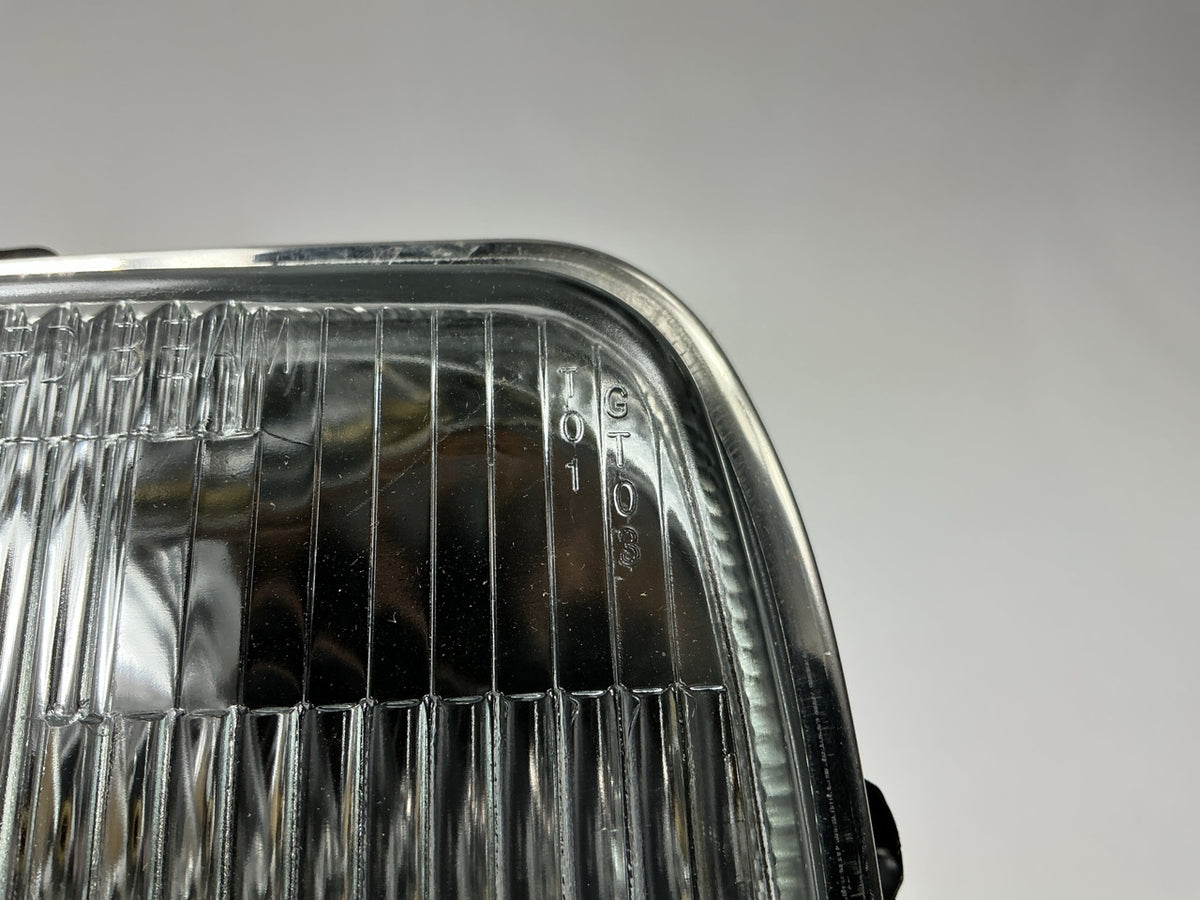 NEW AFTERMARKET Left / Right Headlight Headlamp