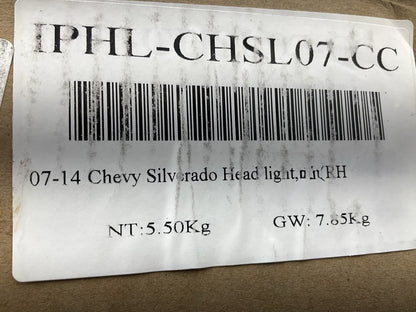 NEW AFTERMARKET - Right Passenger Side Headlight Headlamp CVT1091RA2