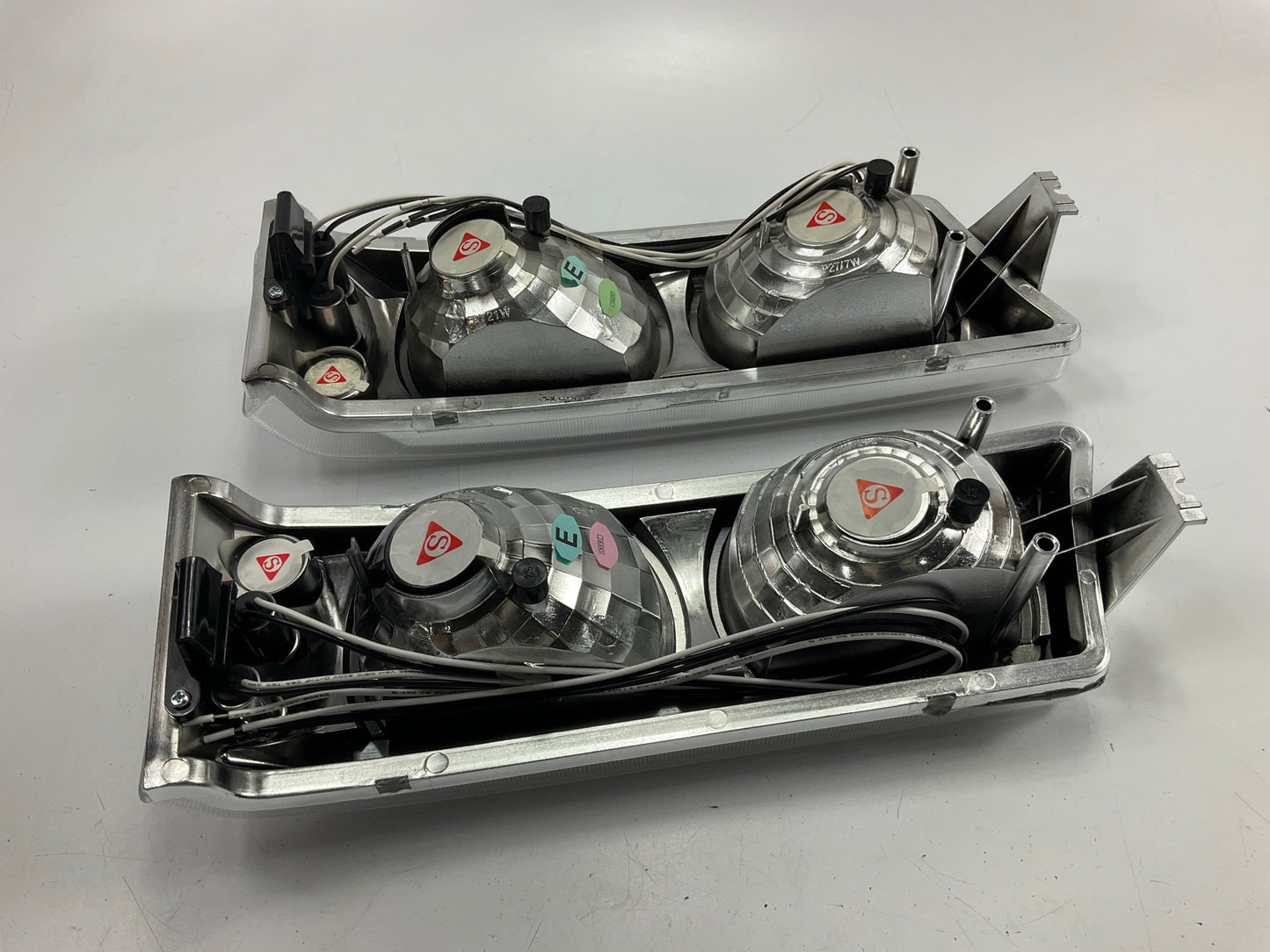NEW Clear Euro Headlights Head Lamp SET Pair 2003-2006 Chevy Silverado 1500 2500
