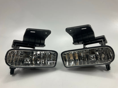 NEW AFTERMARKET - Fog Light Lamp W/ Mounting Bracket CVT1095LA