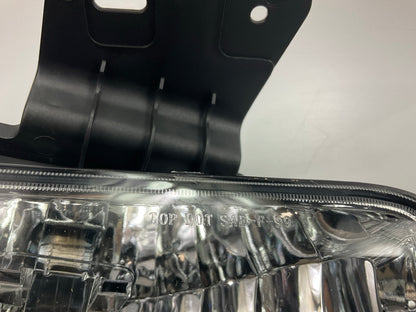 NEW AFTERMARKET - Fog Light Lamp W/ Mounting Bracket CVT1095LA