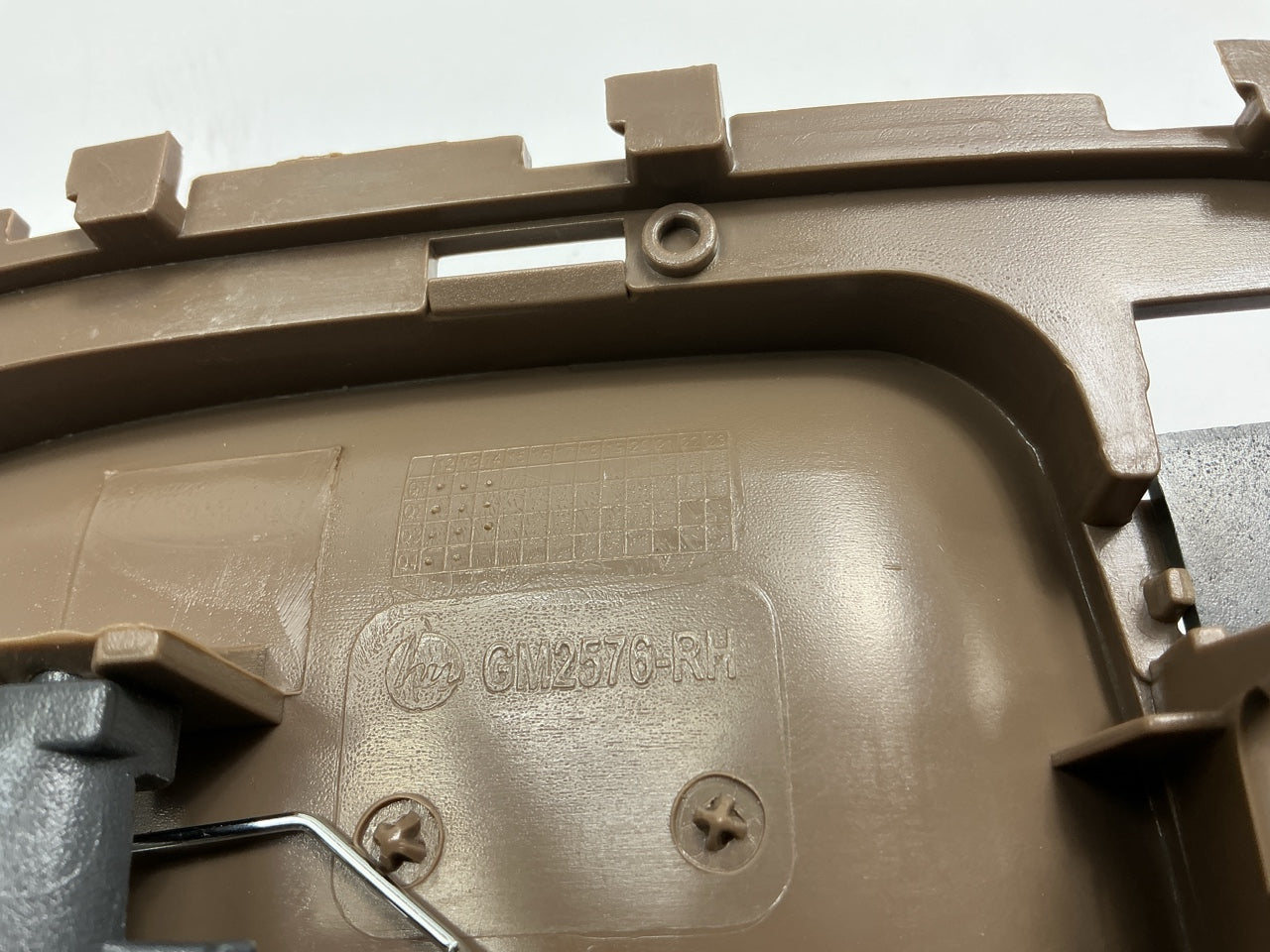 NEW AFTERMARKET CVT1099ZR Beige Right Side Interior Door Handle