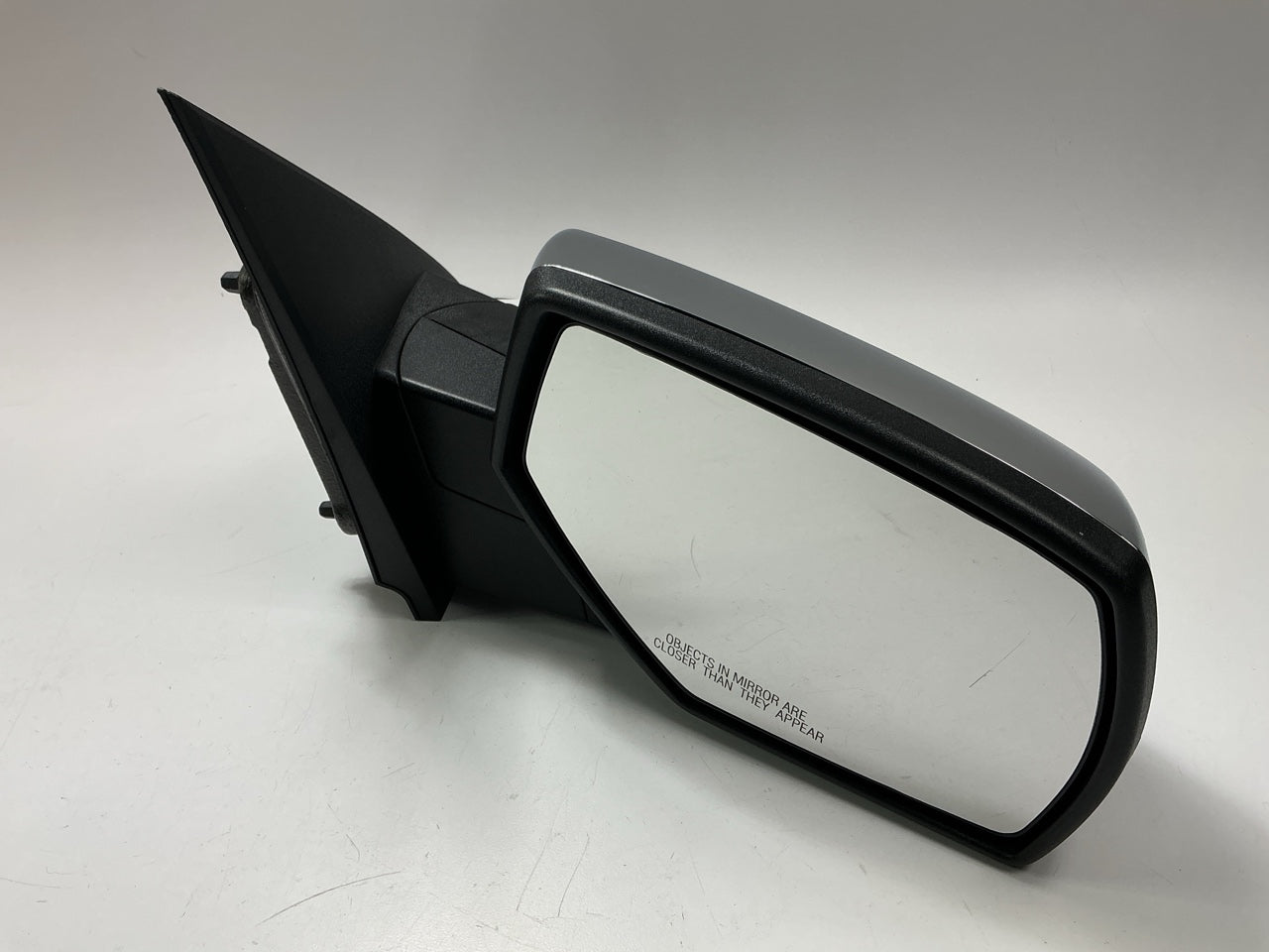 AFTERMARKET - Right Passenger Manual NON-Heated Door Mirror W/ Chrome Cover