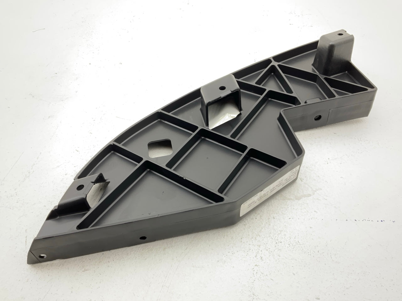 NEW - AFTERMARKET CVTA006AR Front Right  Bumper To Body Filler Panel 07-14 Yukon