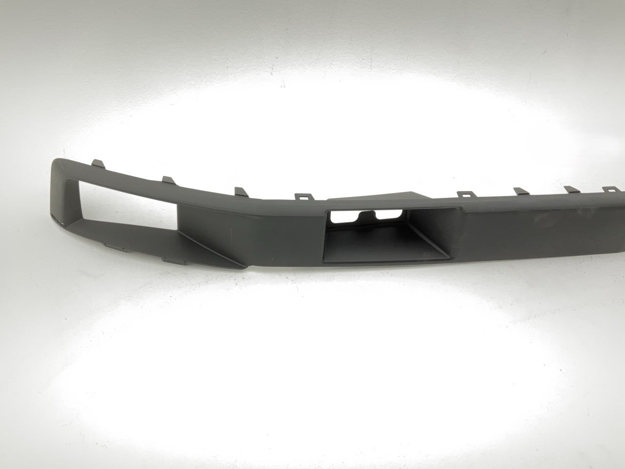 New CVTA040AA Front Bumper Filler Trim - 2015-2020 Chevrolet Suburban Tahoe