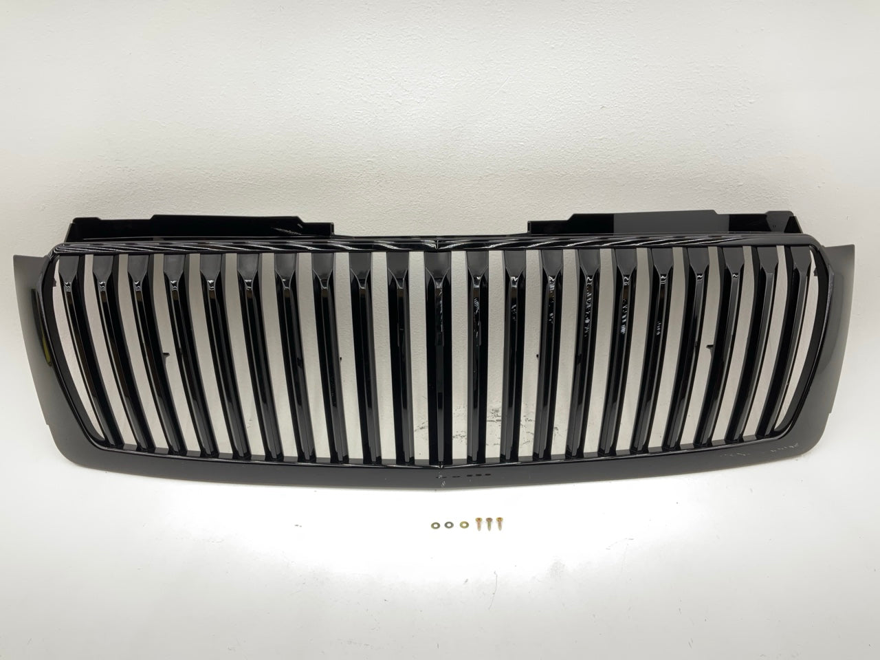 NEW AFTERMARKET BLACK Bumper Vertical Style Grille CVTA070AF