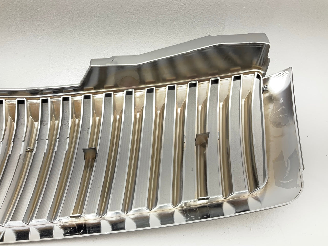 NEW AFTERMARKET BLACK Bumper Vertical Style Grille CVTA070AF