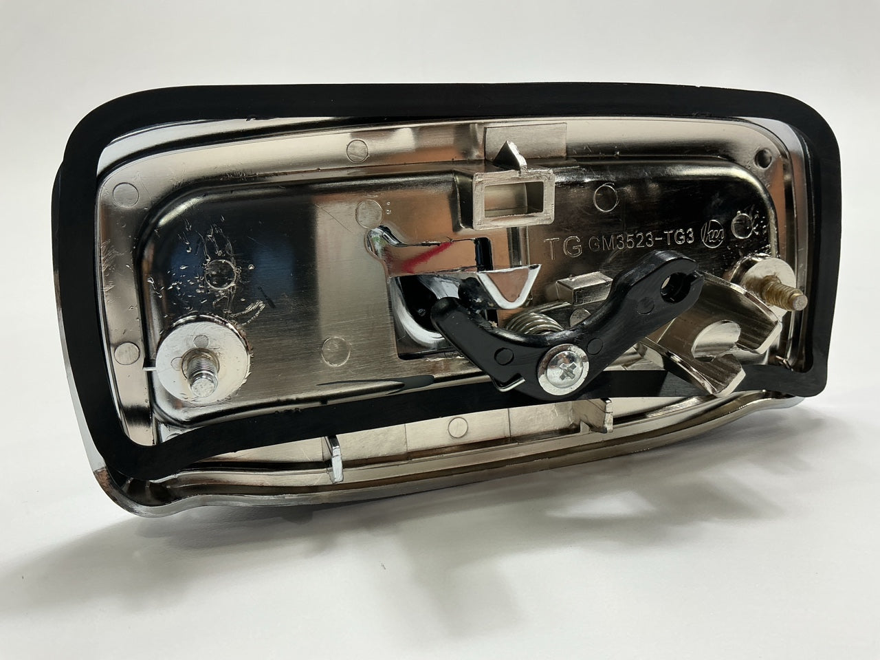 NEW AFTERMARKET - CHROME Liftgate Door Handle 2000-06 Tahoe Yukon Suburban