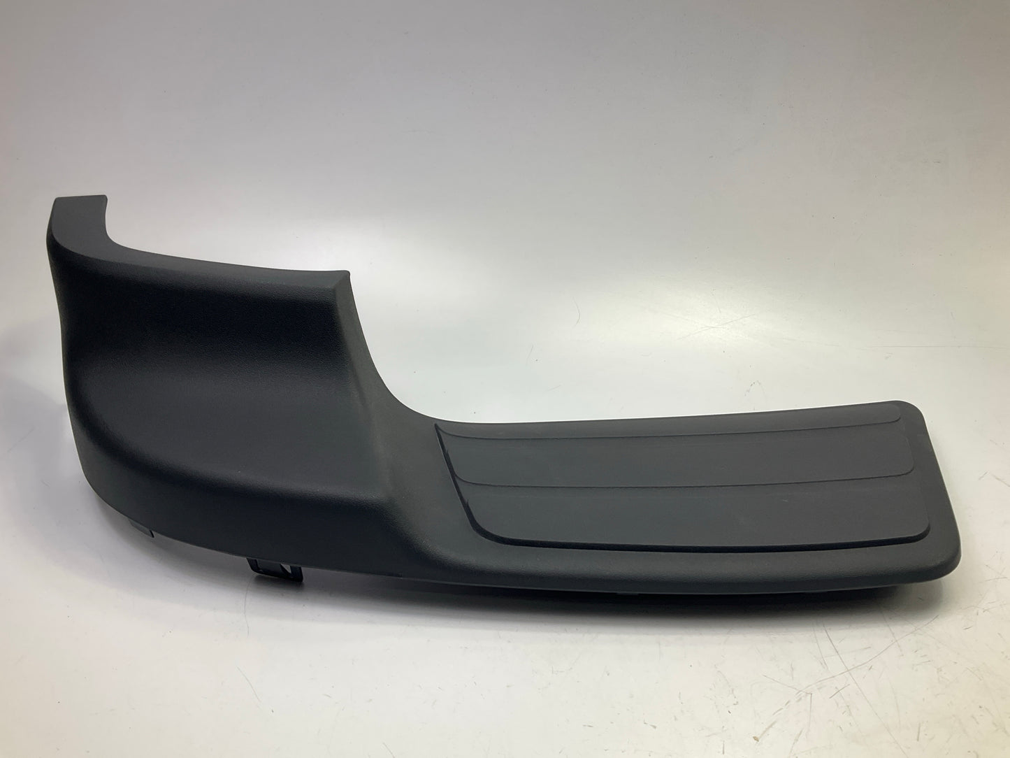 AFTERMARKET - Rear Left Bumper Step Pad 2002-07 Chevy Trailblazer, GM1191109