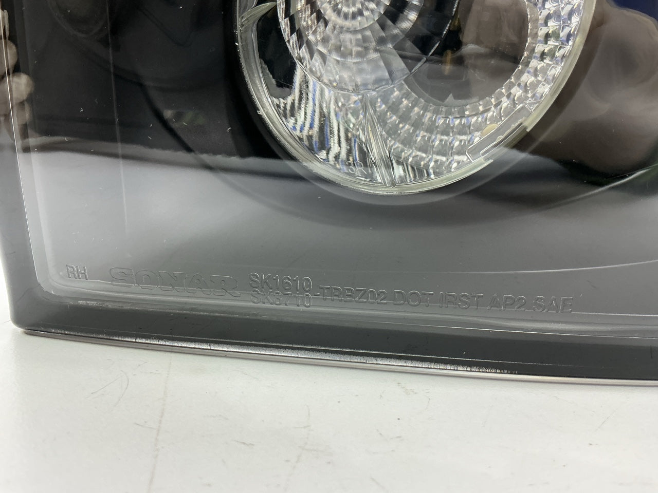 NEW AFTERMARKET JDM BLACK Tail Light Lamps For 2004-2004 Chevy Trailblazer