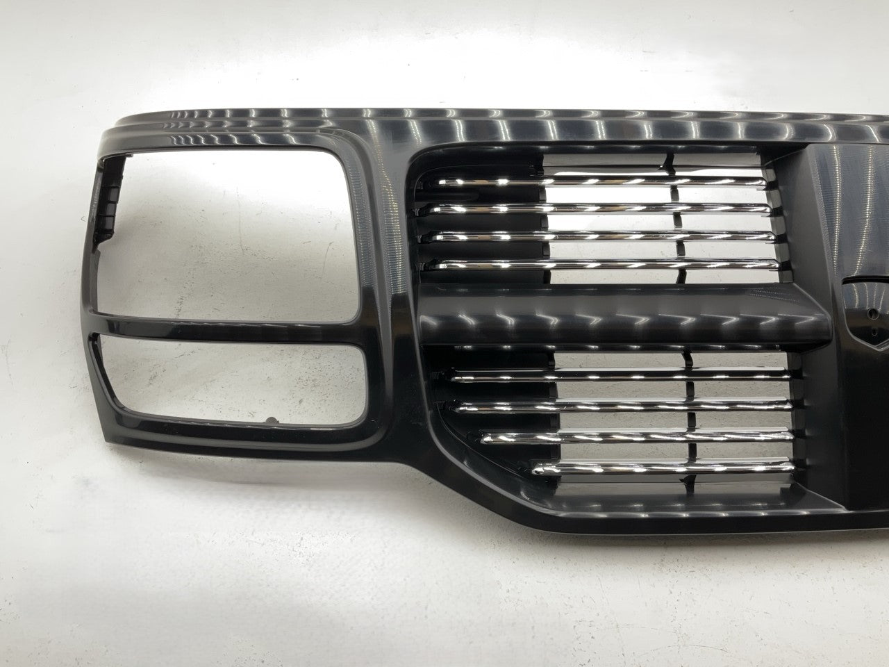 NEW AFTERMARKET - Front Black Grille For 2007-2011 Dodge Nitro