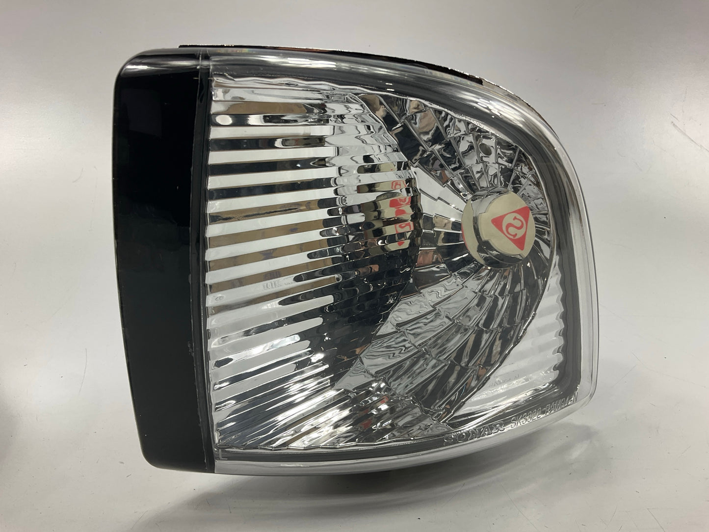 NEW DGT1093ZA Clear Euro Style Corner Light Turn Signal Marker Lamp Left & Right