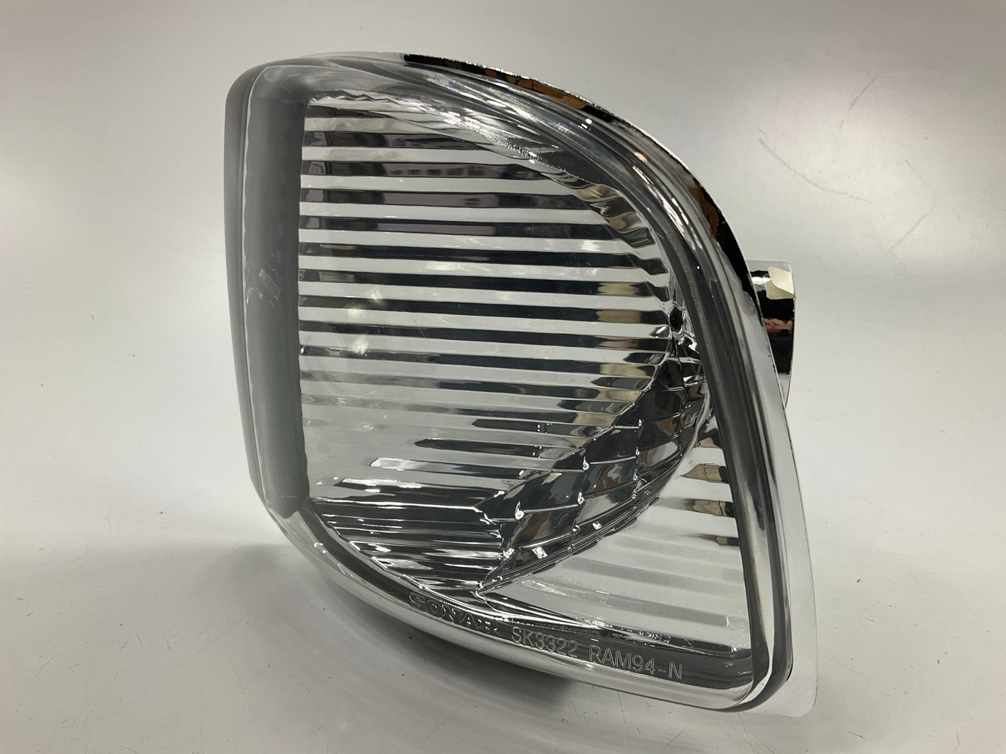 NEW DGT1093ZA Clear Euro Style Corner Light Turn Signal Marker Lamp Left & Right