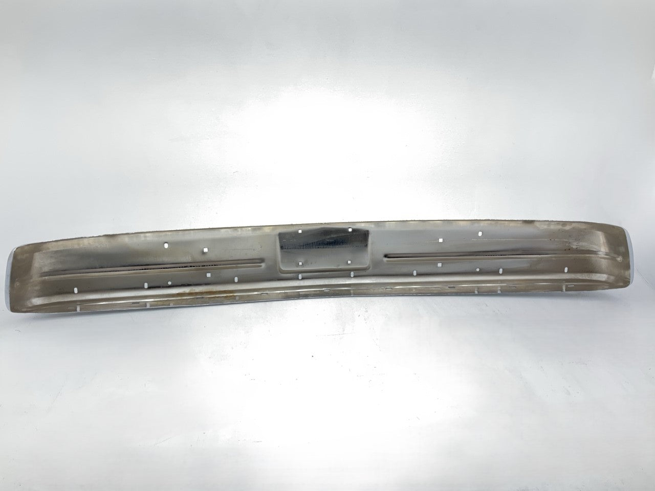 NEW AFTERMARKET Front Face Bar Bumper For 1986-93 Dodge D250 D350