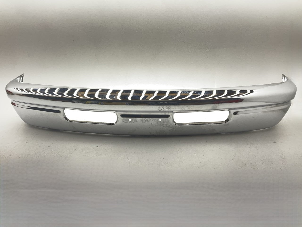 SURFACE SCRATCHES - AFTERMARKET Front Chrome Bumper For 1994-1996 Dodge Van
